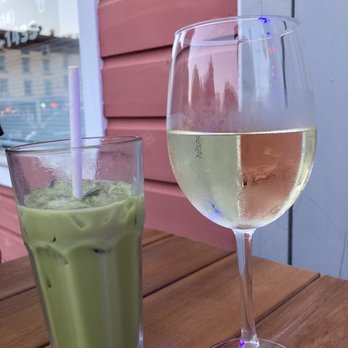 Isaan Thai Star - Green tea and white wine. - Thai Near Me - Hudson, New York Isaan Thai Star - Green tea and white wine. - Thai Near Me - Hudson, New York