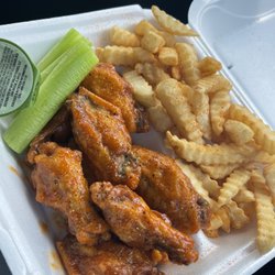 Wings 101 Peachtree Parkway - Hot lemon pepper Wings with Fries Combo