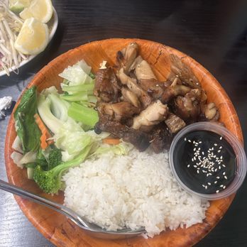 Pho 75-2 Oriental Restaurant - This is the chicken teriyaki - Vietnamese Near Me - Fresno, California