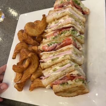 Dubs Sports Lounge - Club Sandwich - Sports Bars Near Me - Reno, Nevada Dubs Sports Lounge - Club Sandwich - Sports Bars Near Me - Reno, Nevada