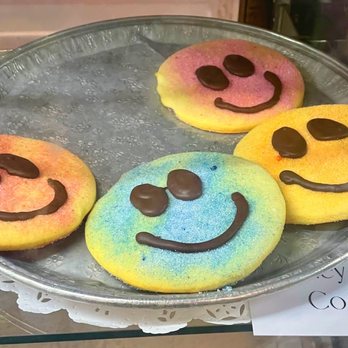 Pisker's Bakery - Awllllll - Bakeries Near Me - Westville, New Jersey