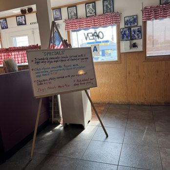 Izzy's Cafe - Daily specials board - Barbeque Near Me - El Cajon, California