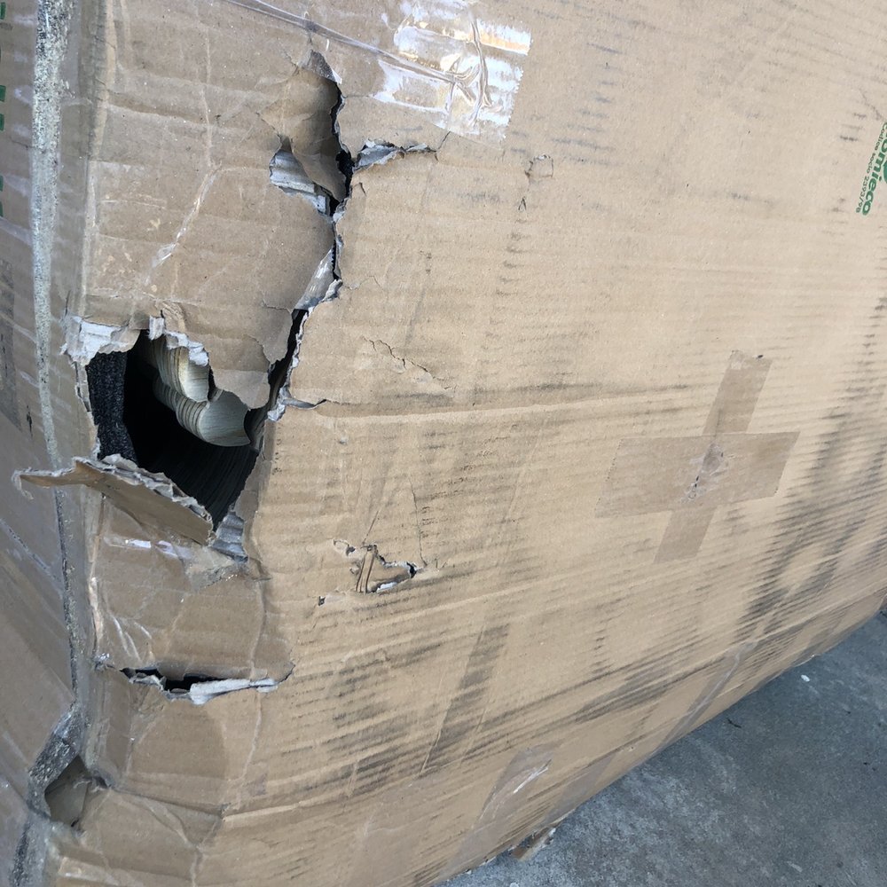 American Airlines - Damaged on arrival a day Late. - Airlines Near Me - Sarasota, Florida
