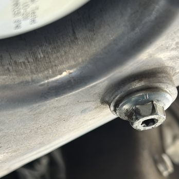 Valvoline Instant Oil Change - Impact used on drain bolt. - Oil Change Stations Near Me - Riverside, California