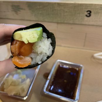 Daigo Handroll Bar - Salmon w/ Avocado - Sushi Bars Near Me - Brooklyn, New York Daigo Handroll Bar - Salmon w/ Avocado - Sushi Bars Near Me - Brooklyn, New York
