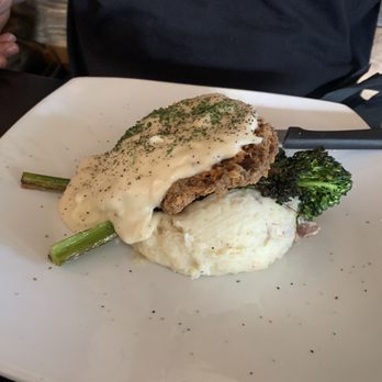 Legends Bar and Grill - Chicken fried steak with mashed potatoes - American Near Me - Molalla, Oregon
