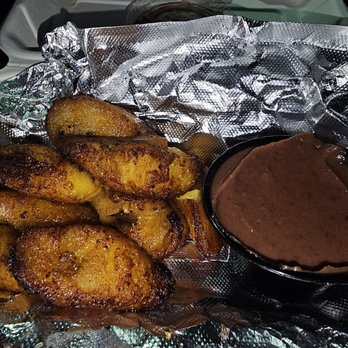 El Pulgarcito Resturante - Plantains and refried beans - Salvadoran Near Me - Lanham, Maryland