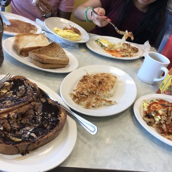 Bob & Edith's Diner - American Near Me - Arlington, Virginia Bob & Edith's Diner - American Near Me - Arlington, Virginia