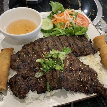 Hoang Oanh - Combo b , 21$ tax incluses - Vietnamese Near Me - Montreal, Quebec Hoang Oanh - Combo b , 21$ tax incluses - Vietnamese Near Me - Montreal, Quebec