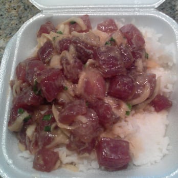 Ono Seafood - Don't remember what one it was but it was one of the non-spicy tuna ones. I LOVED it. :) - Seafood Near Me - Honolulu, Hawaii Ono Seafood - Don't remember what one it was but it was one of the non-spicy tuna ones. I LOVED it. :) - Seafood Near Me - Honolulu, Hawaii