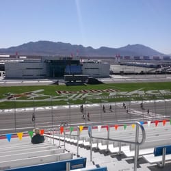 Red Bull Air Races - The action takes place in the back