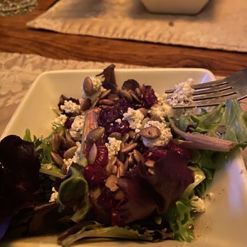 Stone Bar Inn - House Salad - Bars Near Me - Stroudsburg, Pennsylvania Stone Bar Inn - House Salad - Bars Near Me - Stroudsburg, Pennsylvania