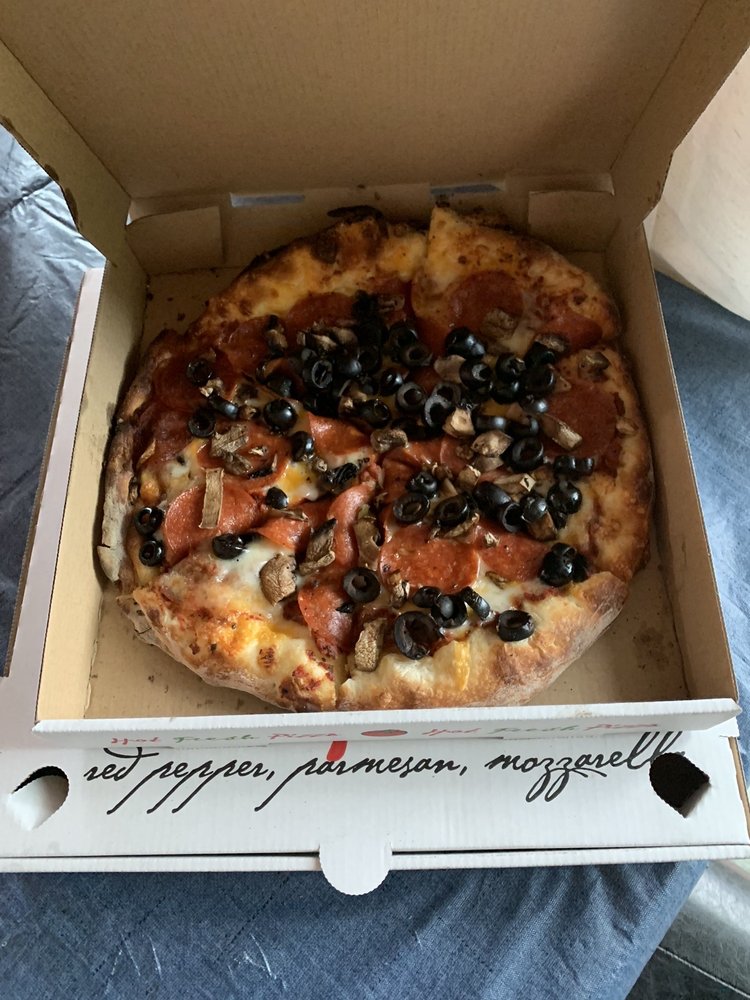 THE PIE PIZZERIA SIERRA VILLAGE 29 Photos & 51 Reviews 24943 State