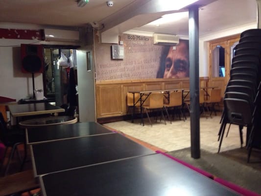 Troy Bar by null