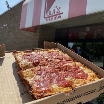 Loui's Pizza - Pizza Near Me - Hazel Park, Michigan