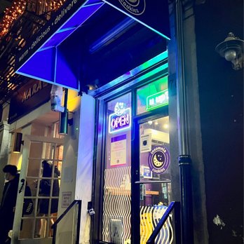 Insomnia Cookies - Desserts Near Me - New York, New York Insomnia Cookies - Desserts Near Me - New York, New York
