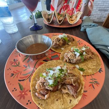 Hyatt Ziva Cancun - Pork (Carnitas) Tacos @ Tres Cervezas - Hotels Near Me - Cancún, ROO