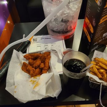 Mangos - a tray of fried chicken and fries - Hookah Bars Near Me - Columbus, Ohio Mangos - a tray of fried chicken and fries - Hookah Bars Near Me - Columbus, Ohio
