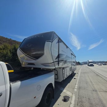 Roadside 4 All - Fifth wheel haul - Towing Near Me - Santa Clarita, California Roadside 4 All - Fifth wheel haul - Towing Near Me - Santa Clarita, California