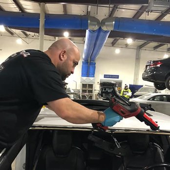 Universal Auto Glass - Auto Glass Services Near Me - Fall River, Massachusetts Universal Auto Glass - Auto Glass Services Near Me - Fall River, Massachusetts