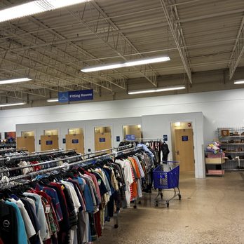 Goodwill Store & Donation Center - Community Service/Non-Profit Near Me - Arlington Heights, Illinois Goodwill Store & Donation Center - Community Service/Non-Profit Near Me - Arlington Heights, Illinois