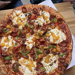 Pizza Wings & Rock n Roll
