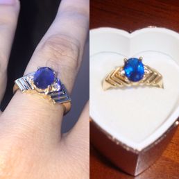 The left is the new one and the right is the original, almost identical!!! The left is the new one and the right is the original, almost identical!!!
