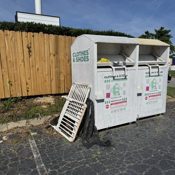Stand Alone Cloths Drop Box - Some type of folding chair. - Donation Center Near Me - Gaffney, South Carolina Stand Alone Cloths Drop Box - Some type of folding chair. - Donation Center Near Me - Gaffney, South Carolina