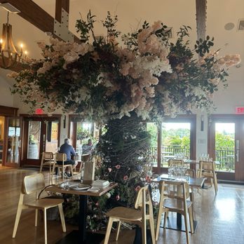 Macari Vineyards - Decoration - Wineries Near Me - Mattituck, New York