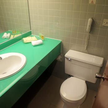 香港粵海酒店 - Bathroom - Hotels Near Me - Hong Kong, HK