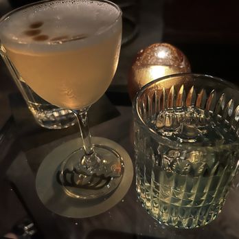 The Pearl Club - Superstar and clarified ube colada - Lounges Near Me - Chicago, Illinois