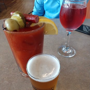 Headquarters Bar & Restaurant - Bloody, Gum Ball Head Chaser & Mimosa - Sports Bars Near Me - Oregon, Wisconsin