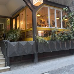 La Hummuseria - Restaurant