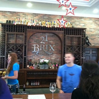 21 Brix Winery - Tasting bar - Wineries Near Me - Portland, New York 21 Brix Winery - Tasting bar - Wineries Near Me - Portland, New York
