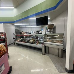 Arlan's Market - Deli counter