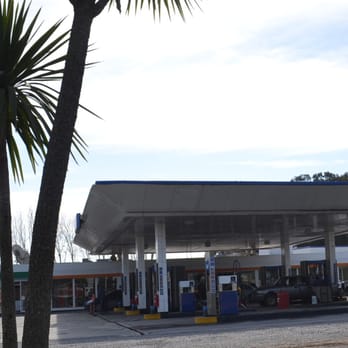 YPF - Vista general de la estación - Gas Stations Near Me - General Belgrano, C