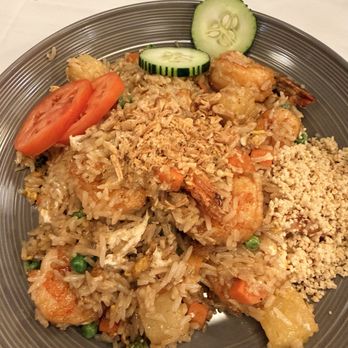 Lemonleaf Grill - Pineapple Fried Rice - Thai Near Me - Hicksville, New York Lemonleaf Grill - Pineapple Fried Rice - Thai Near Me - Hicksville, New York