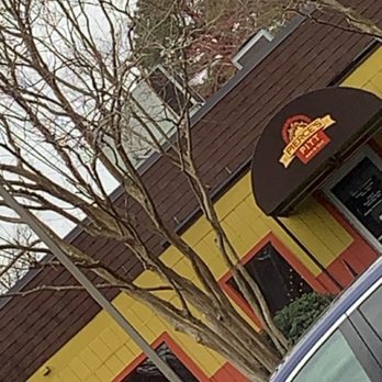 Pierce's Pitt Bar-B-Que - Entrance - Barbeque Near Me - Williamsburg, Virginia