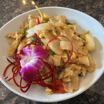 Thai Bella - Drunken Noodles.  Delicious! - Thai Near Me - Moab, Utah