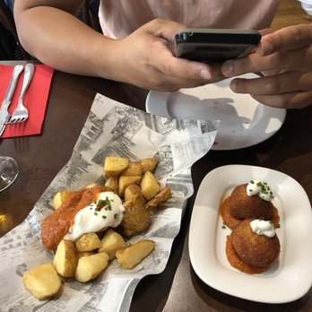 Xaloc - Tapas Bars Near Me - Barcelona, B
