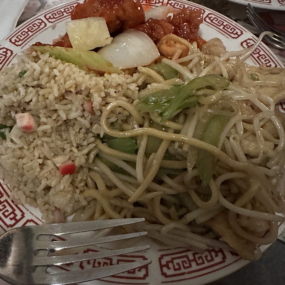 Hop Sing Palace - Combination plate: pork fried rice, sweet and sour pork, and chicken chow mein. - Chinese Near Me - Folsom, California Hop Sing Palace - Combination plate: pork fried rice, sweet and sour pork, and chicken chow mein. - Chinese Near Me - Folsom, California