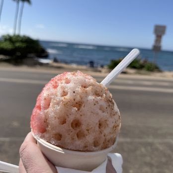 Riptides Shave Ice & Snacks - Organic lychee and strawberry - Shaved Ice Near Me - Koloa, Hawaii