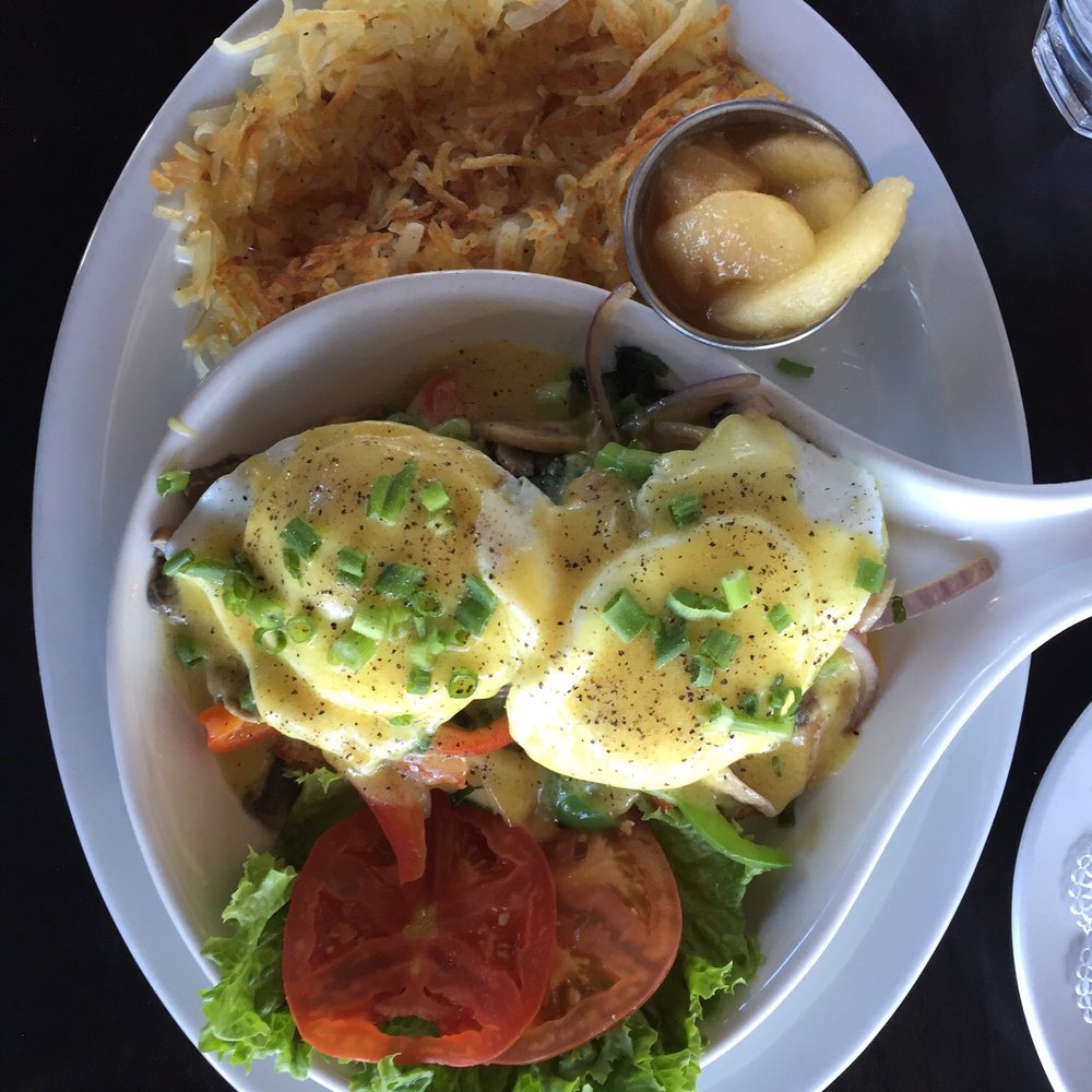 Le Peep - Aksarben Pointe - Harvest Benedict with hash browns - Breakfast & Brunch Near Me - Omaha, Nebraska Le Peep - Aksarben Pointe - Harvest Benedict with hash browns - Breakfast & Brunch Near Me - Omaha, Nebraska