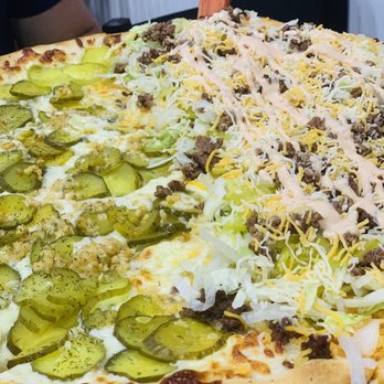 Alberto's Pizza Shop - Pizza Near Me - Port Orange, Florida