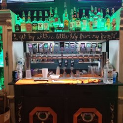 American Pub & Grill