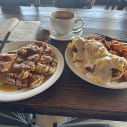 2-Stack Buttermilk Pancakes, Biscuit Benny, Pistachio Latte