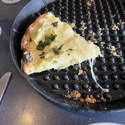 Tasty white pizza! Tasty white pizza!