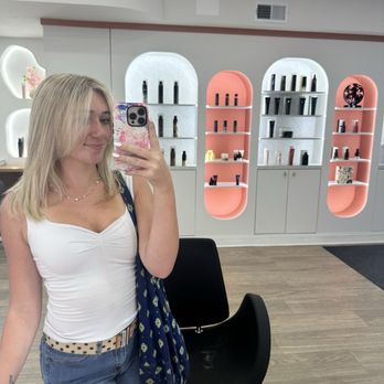 Honeybliss Salon - blonde highlights - Hair Salons Near Me - New York, New York Honeybliss Salon - blonde highlights - Hair Salons Near Me - New York, New York