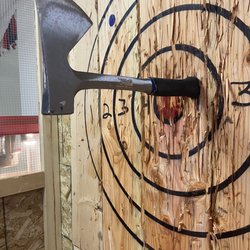 BustinAxe Throwing Range