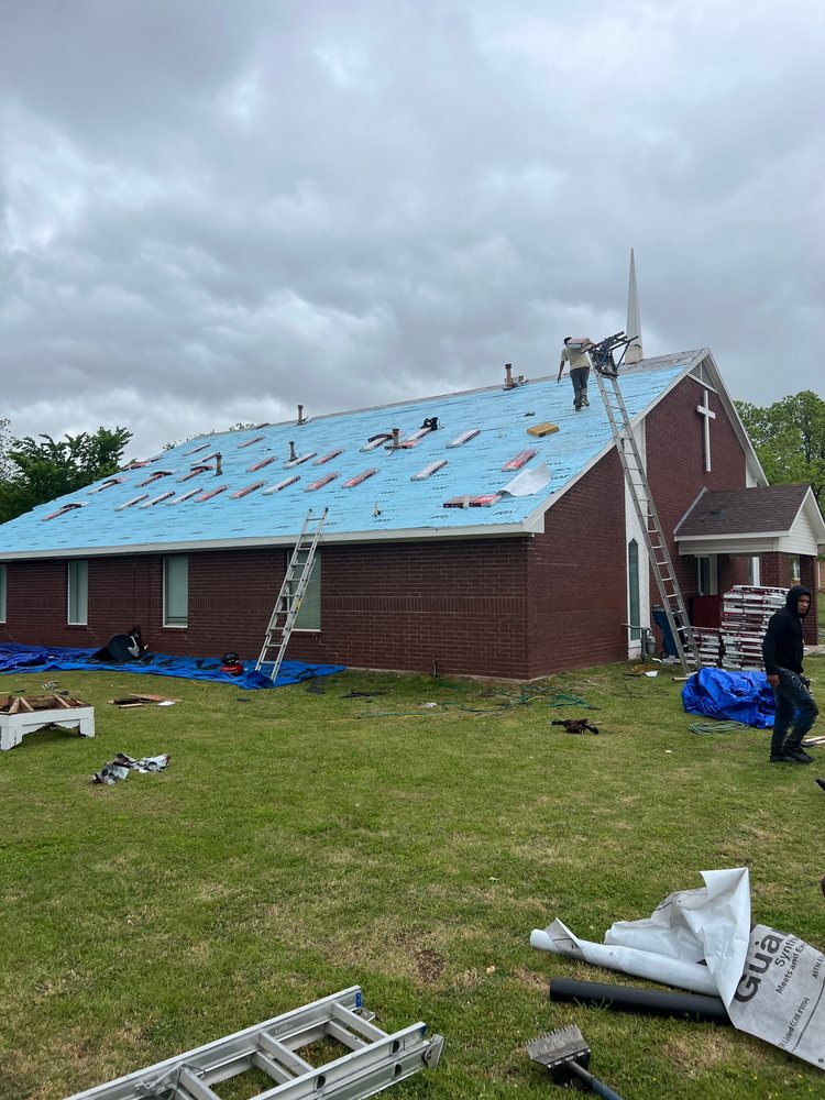 Slide of Everlasting Roofing & Construction